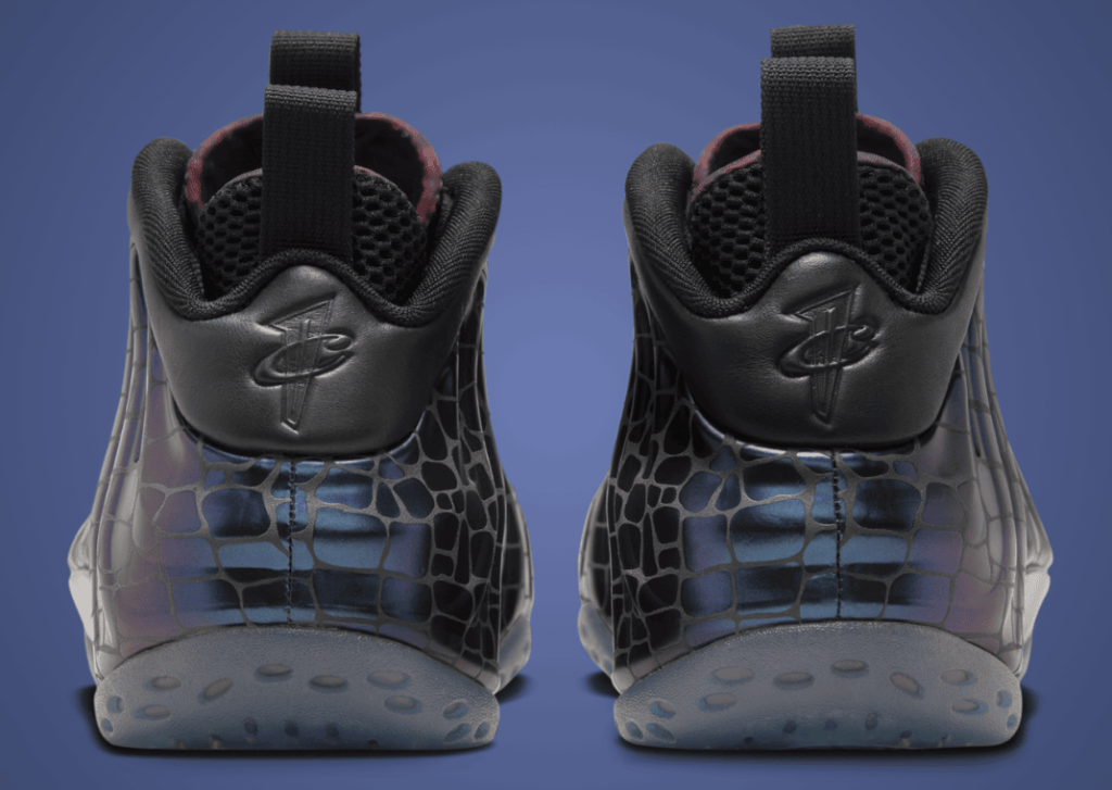 Tekken Nike Air Foamposites - ikonografie