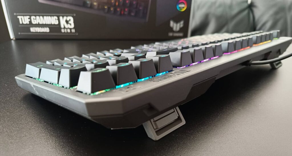 ASUS TUF Gaming K3 Gen II - nožičky